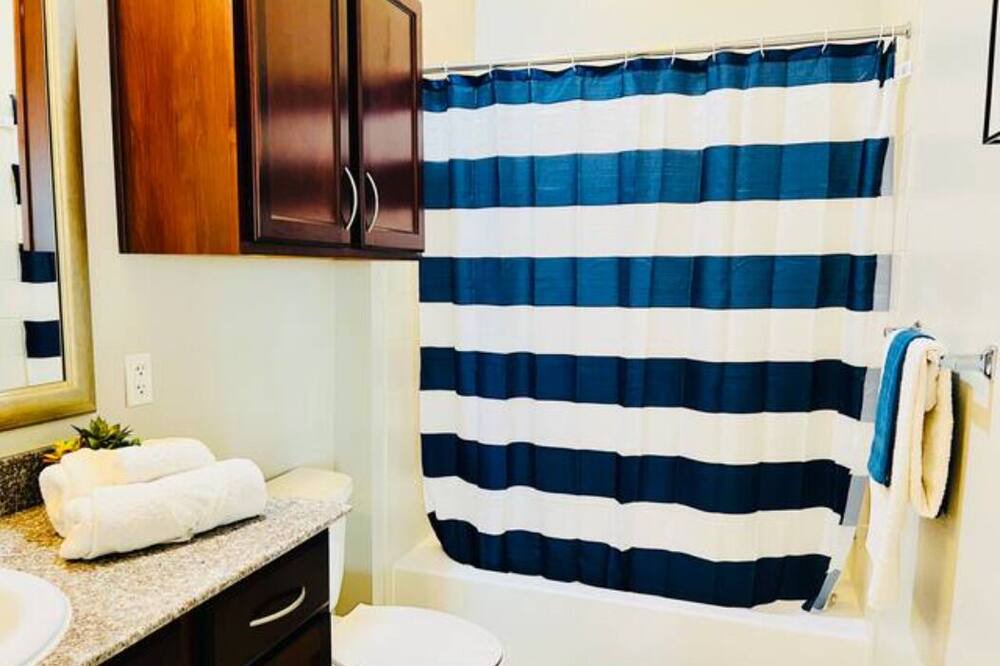 Photo of Bathroom in Pearland