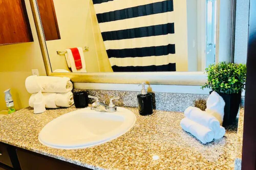 Photo of Bathroom in Pearland