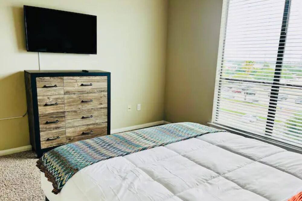 Photo of Bedroom in Pearland