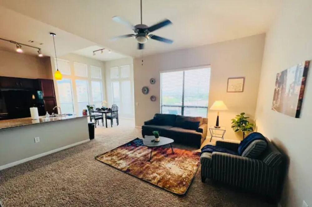 Photo of Livingroom in Pearland