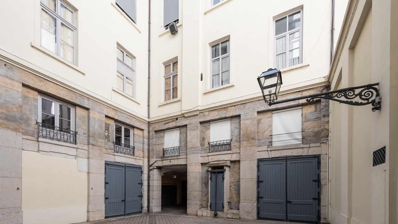 Photo of Outdoor in Bellecour - Hotel Dieu