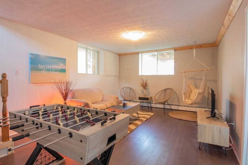 Photo of Livingroom in Asbestos