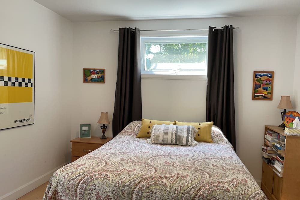 Photo of Bedroom in Saint-Michel-de-Bellechasse