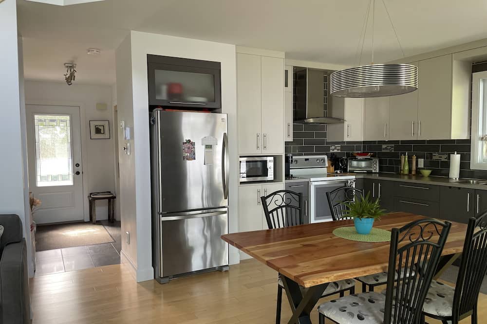Photo of Kitchen in Saint-Michel-de-Bellechasse
