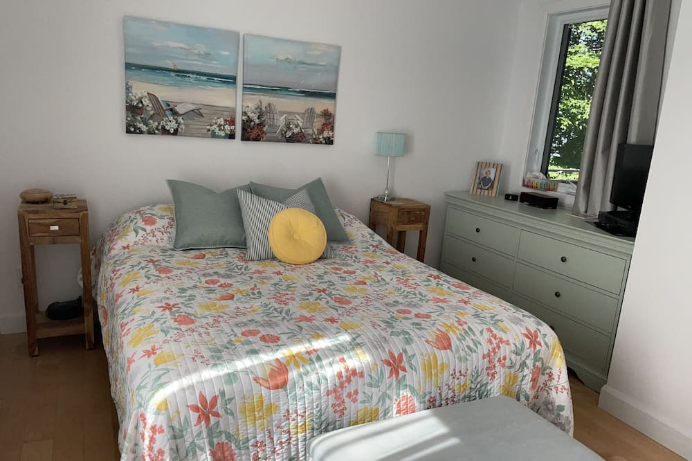 Photo of Bedroom in Saint-Michel-de-Bellechasse