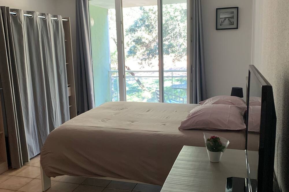 Photo of Bedroom in Saint-Gely-du-Fesc