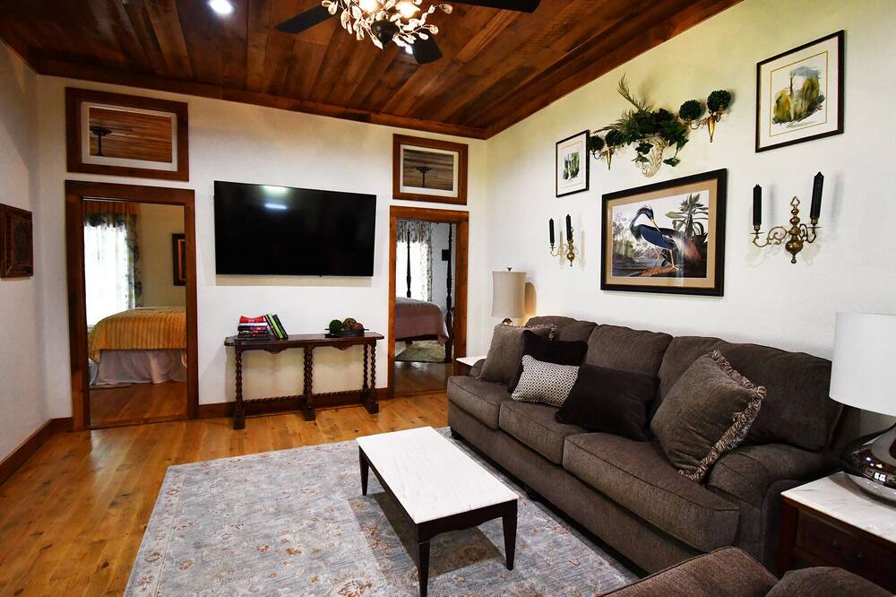 Photo of Livingroom in Tahlequah
