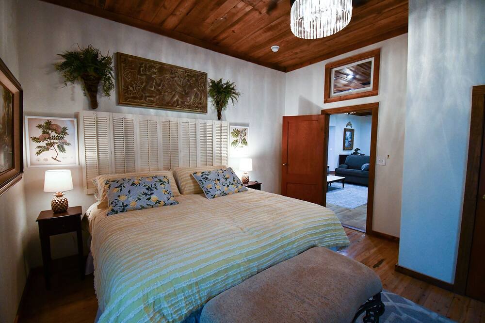 Photo of Bedroom in Tahlequah