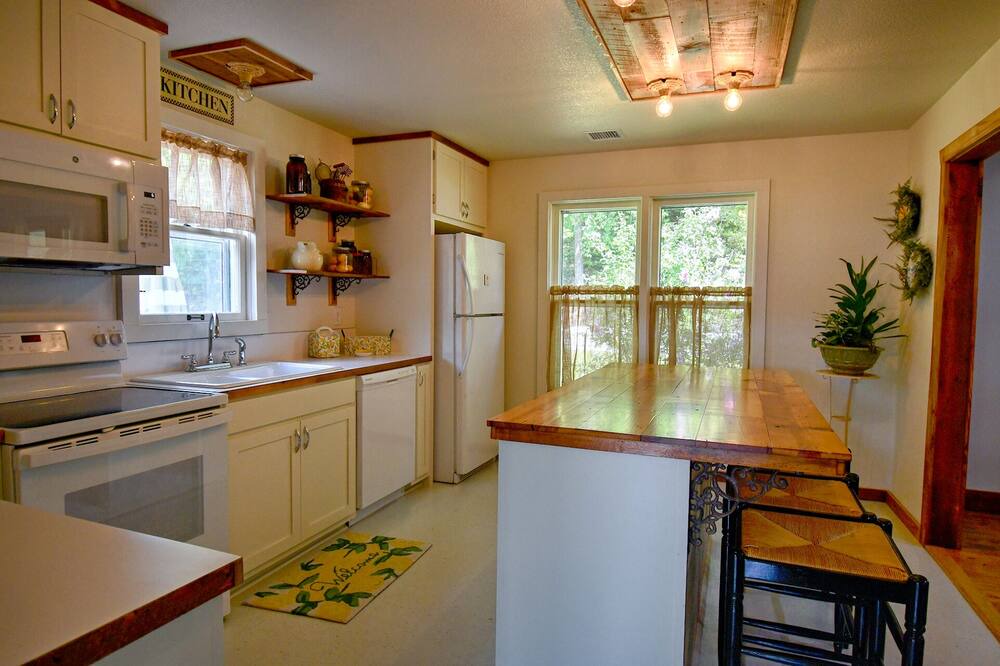 Photo of Kitchen in Tahlequah