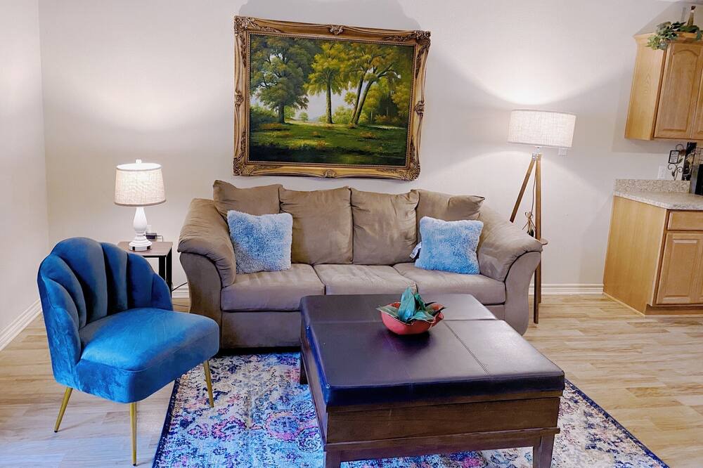 Photo of Livingroom in Port Arthur