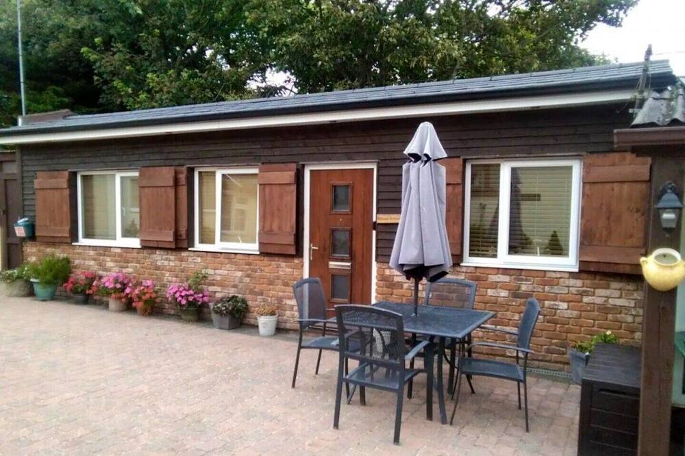 Photo of Outdoor in Niton