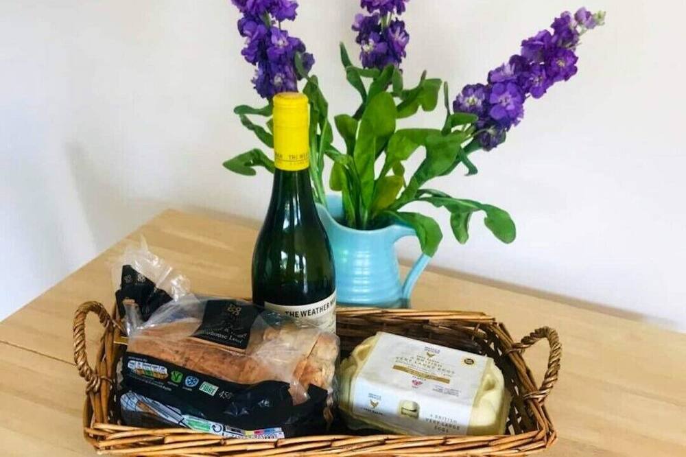 Photo of Bedroom in Niton