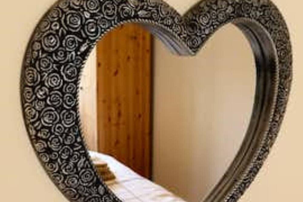 Photo of Bedroom in Niton