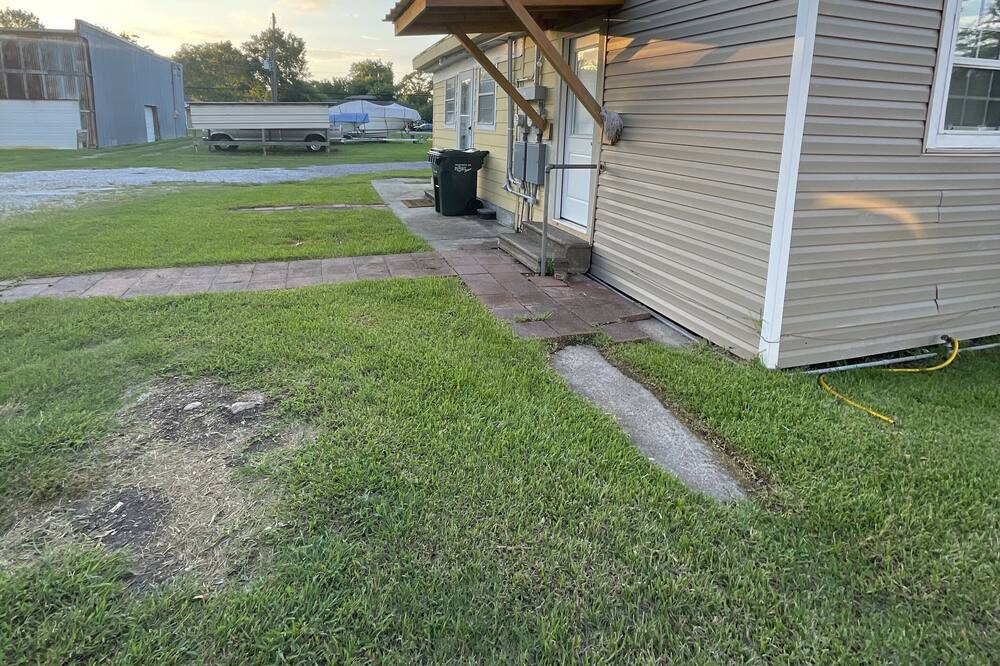 Photo of Outdoor in Groves