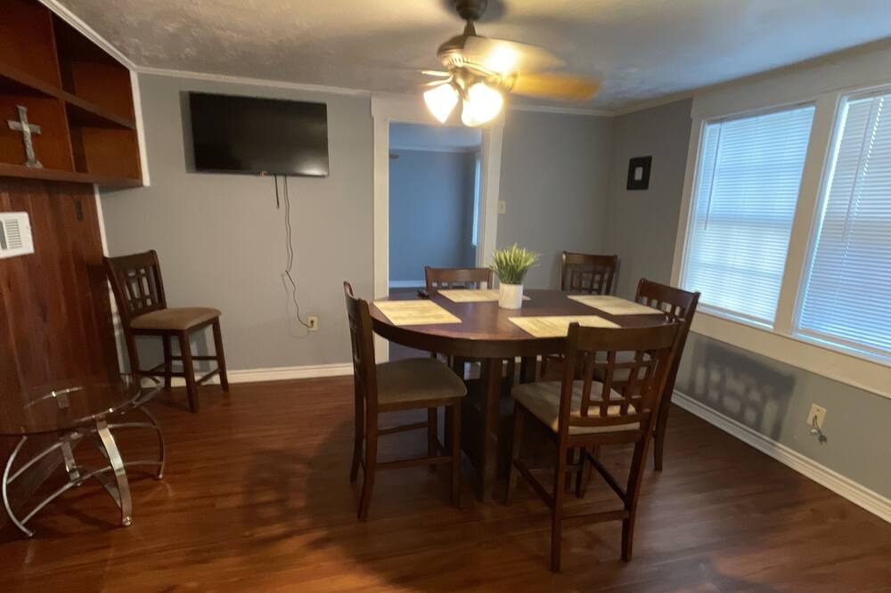 Photo of Kitchen in Groves
