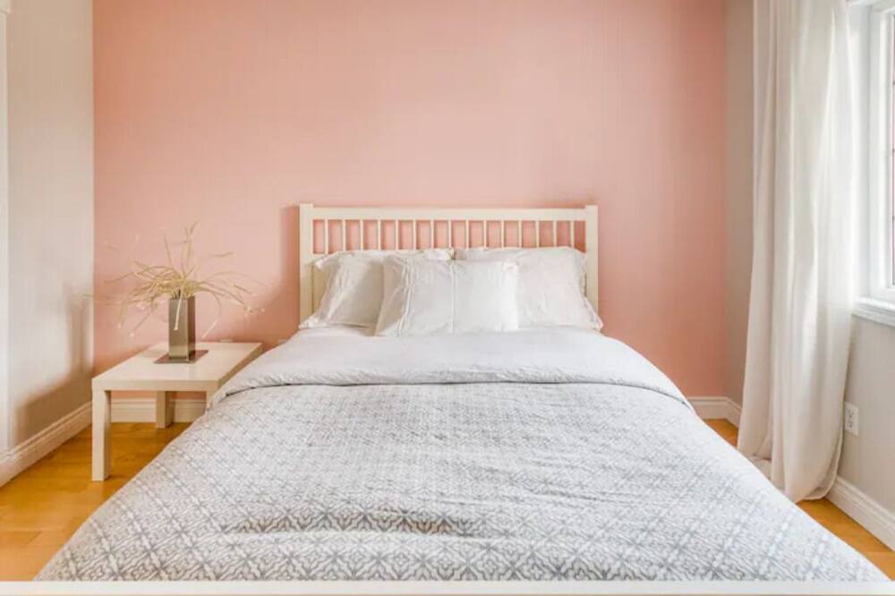Photo of Bedroom in Newmarket