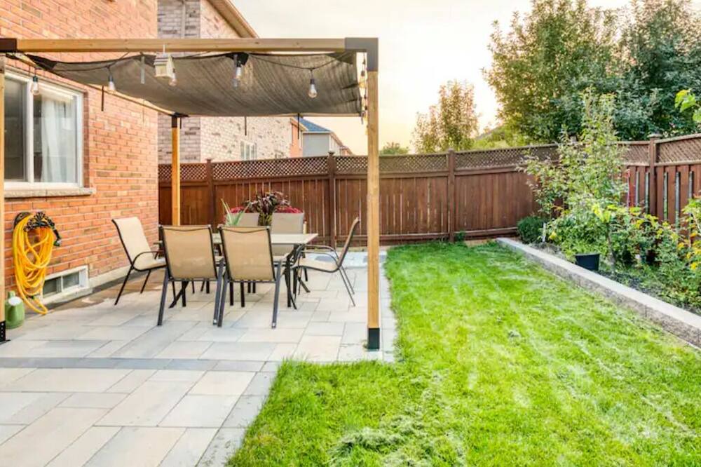 Photo of Patio Balcony in Newmarket