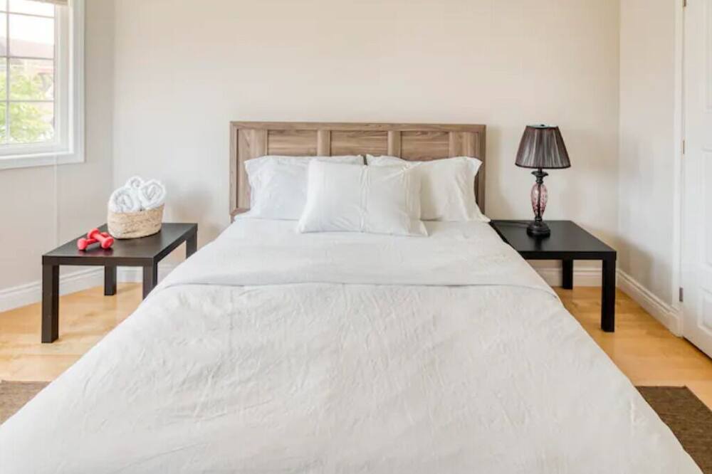 Photo of Bedroom in Newmarket