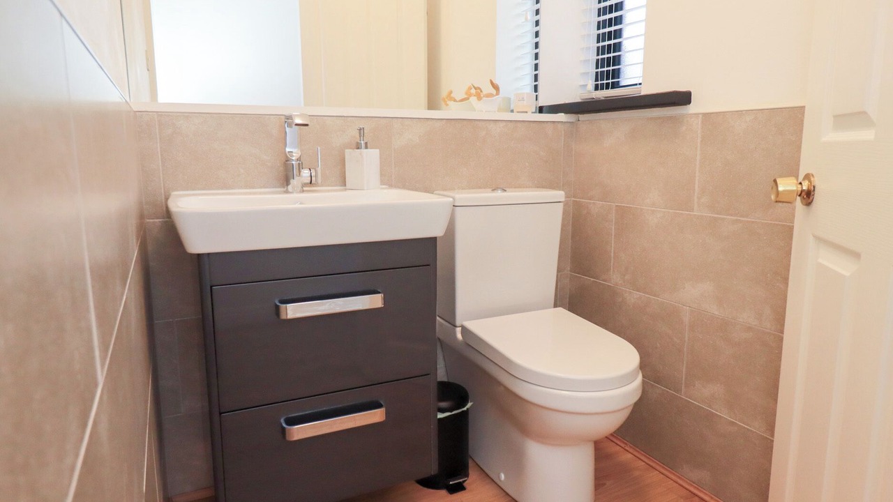 Photo of Bathroom in Giggleswick