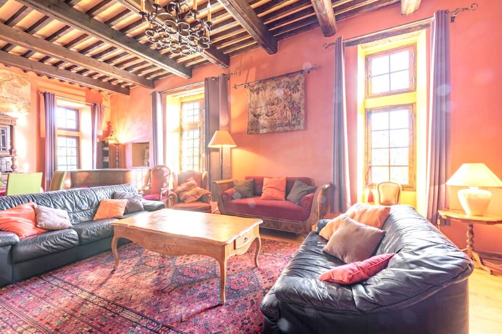 Photo of Livingroom in Ferrieres-les-Verreries