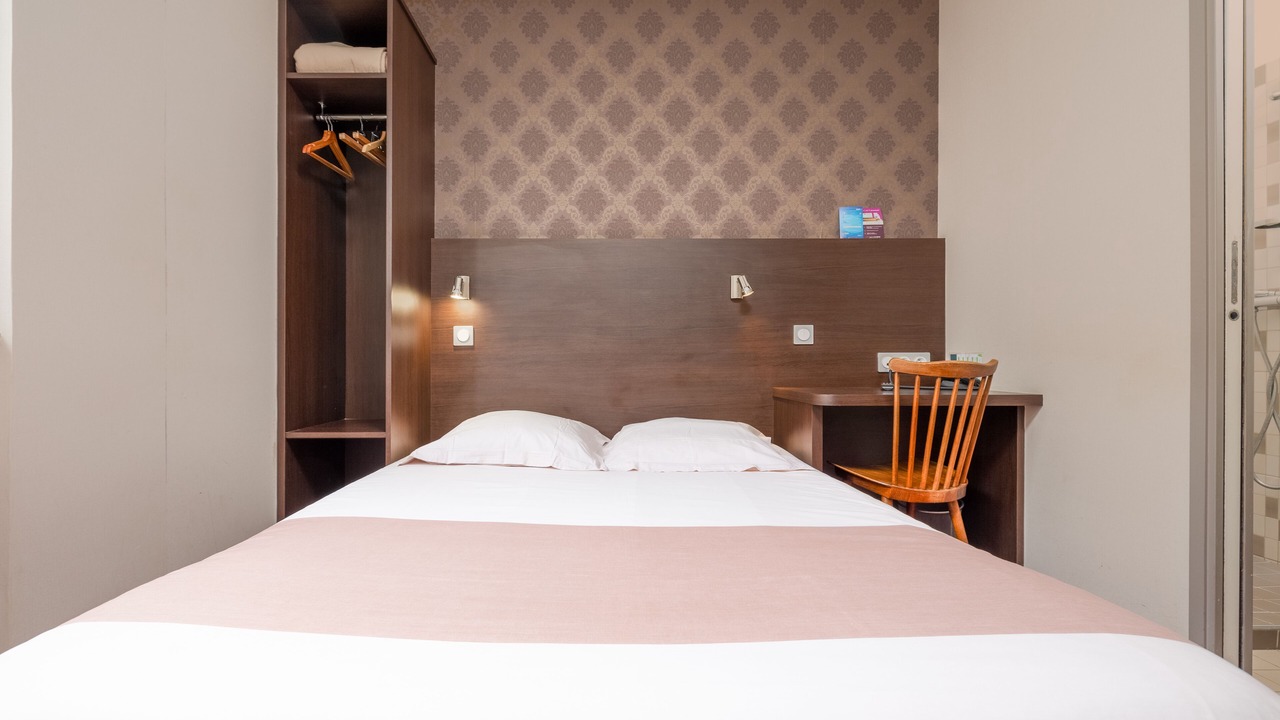 Photo of Bedroom in Saint-Hilaire-du-Harcouet