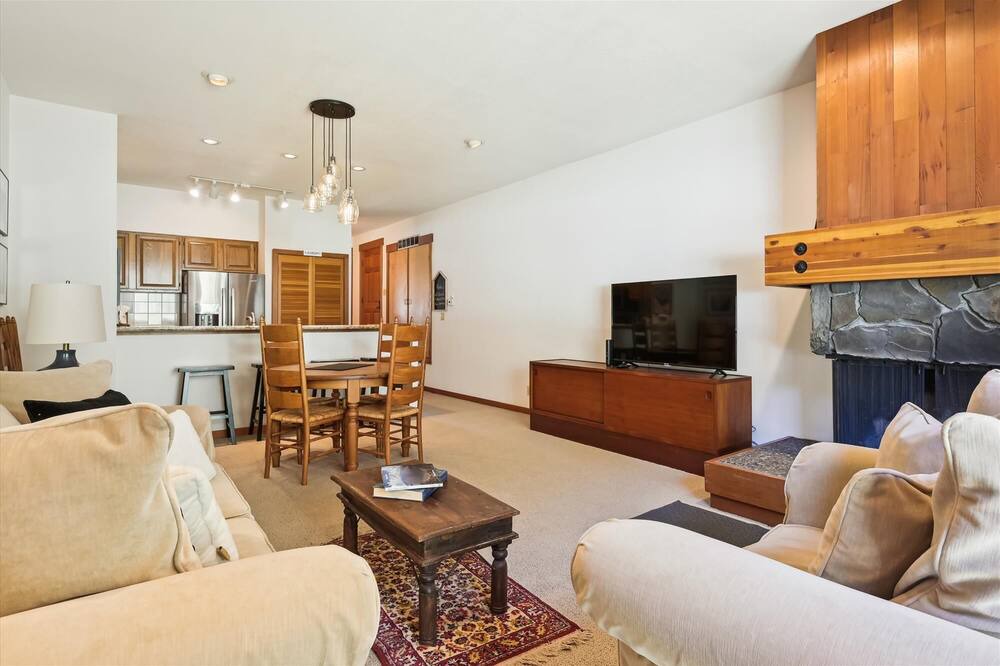 Photo of Bedroom in Tahoe City