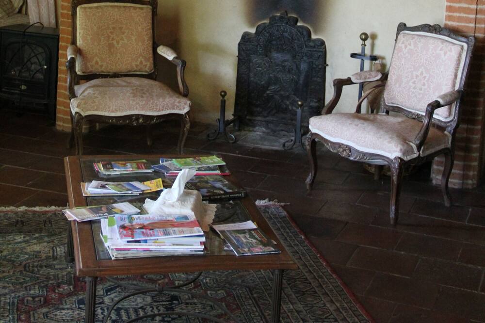 Photo of Bedroom in Castelsarrasin