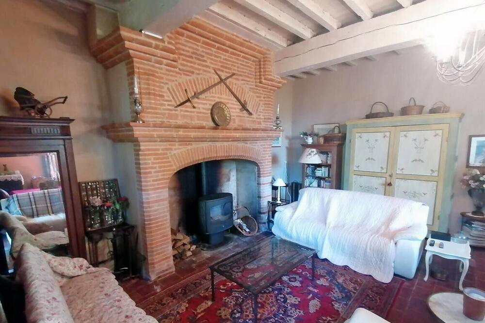 Photo of Livingroom in Castelsarrasin