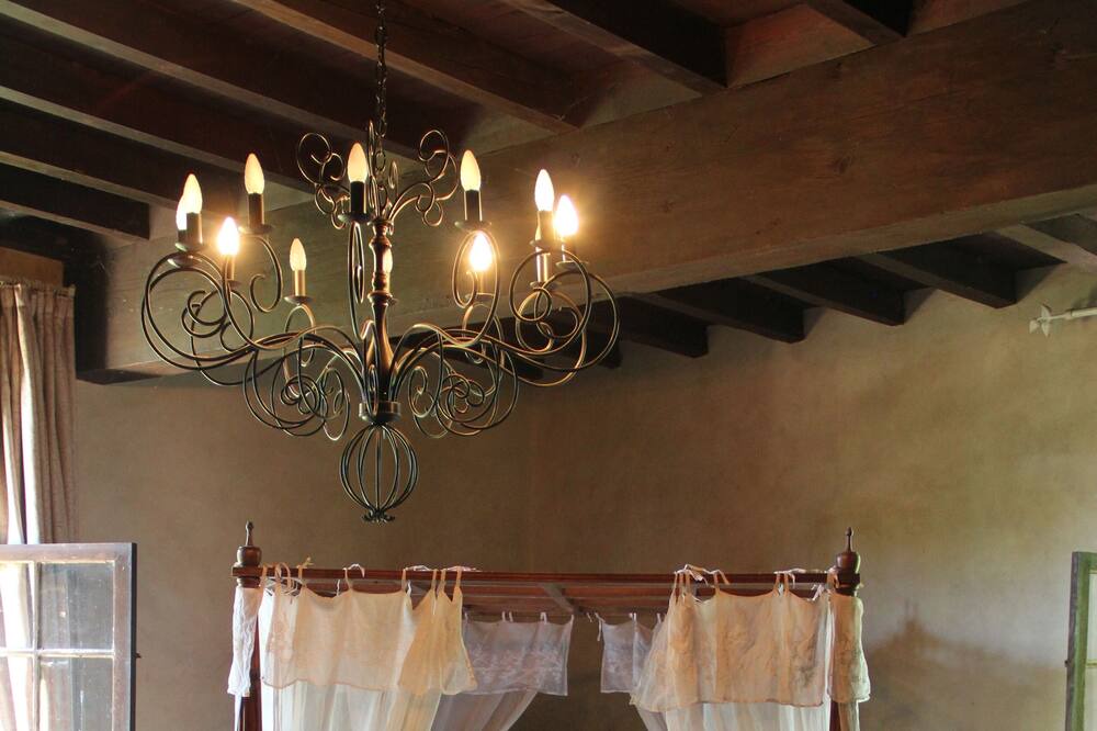 Photo of Bedroom in Castelsarrasin