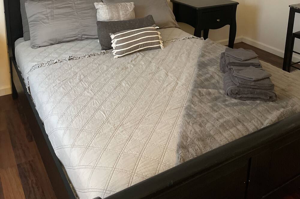 Photo of Bedroom in Hicksville