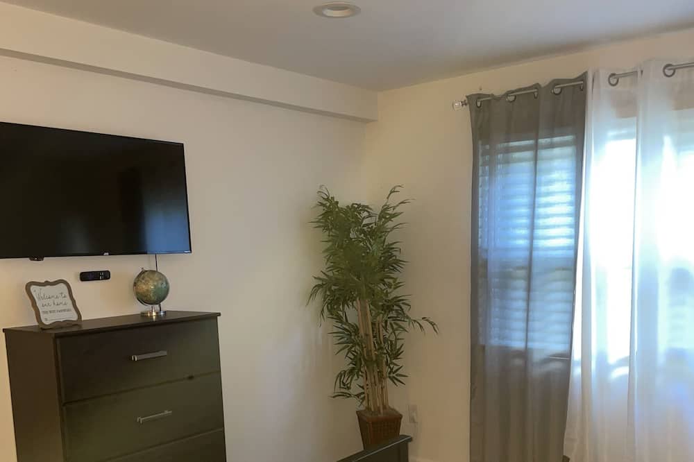 Photo of Bedroom in Hicksville