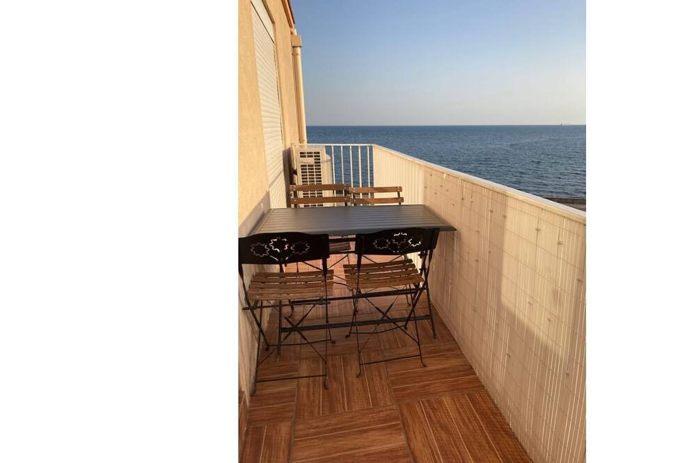 Photo of Patio Balcony in Port-de-Bouc