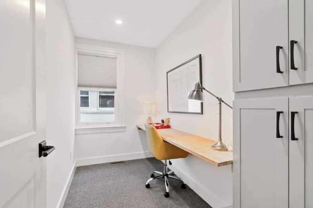 Photo of Others in Ardmore