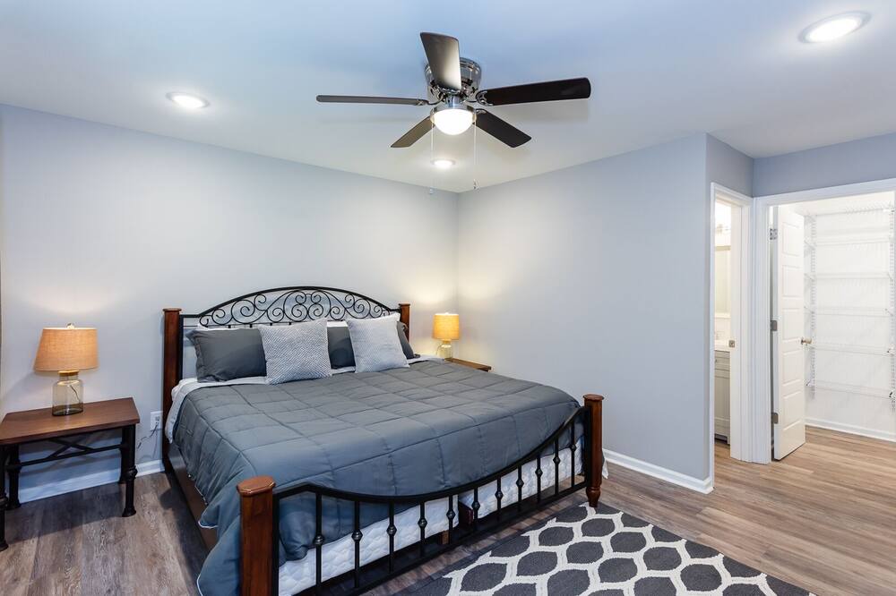 Photo of Bedroom in Buford Highway