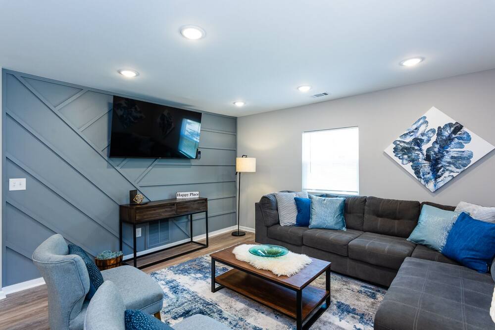 Photo of Livingroom in Buford Highway