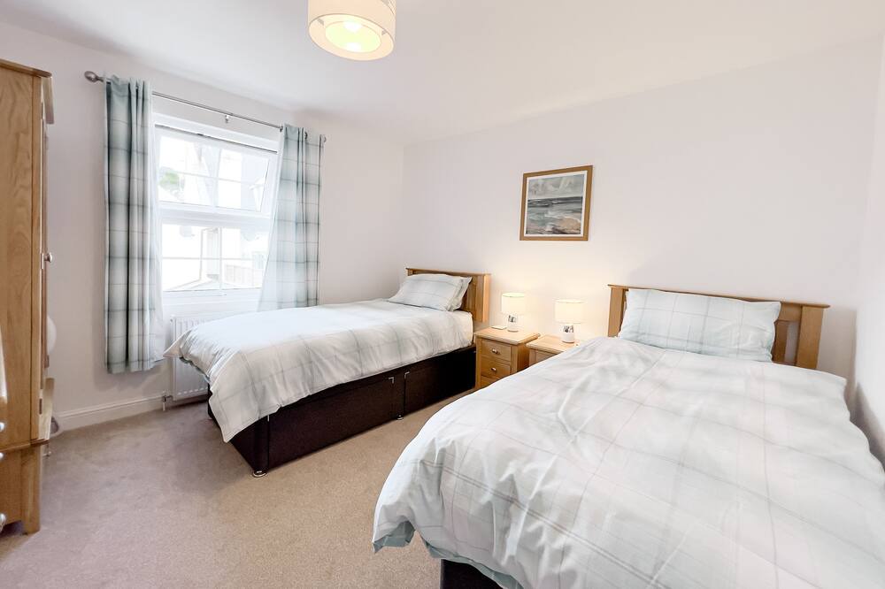 Photo of Bedroom in Budleigh Salterton