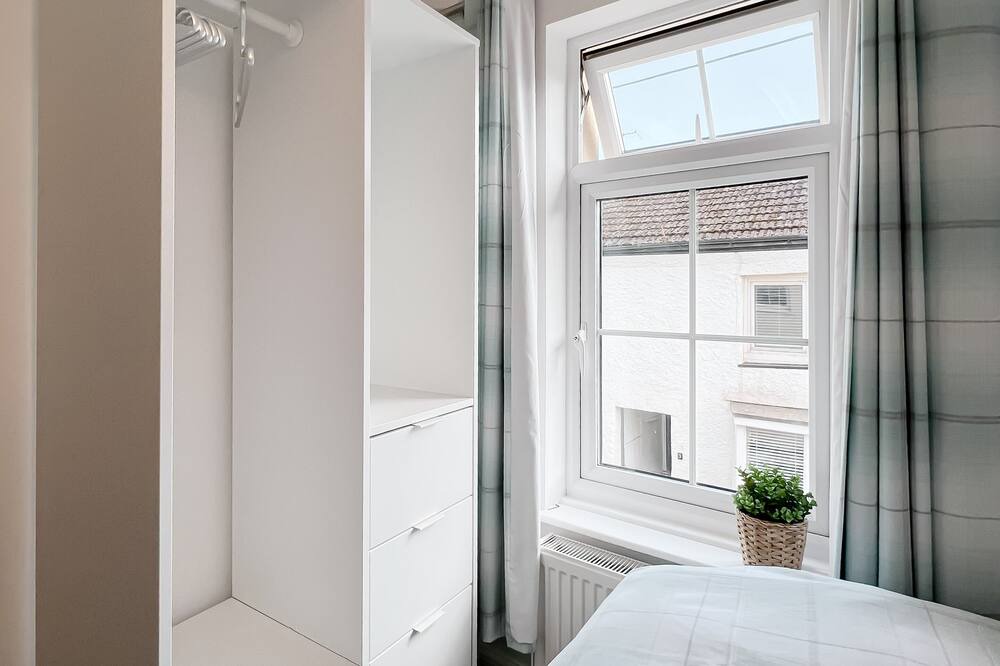 Photo of Bedroom in Budleigh Salterton