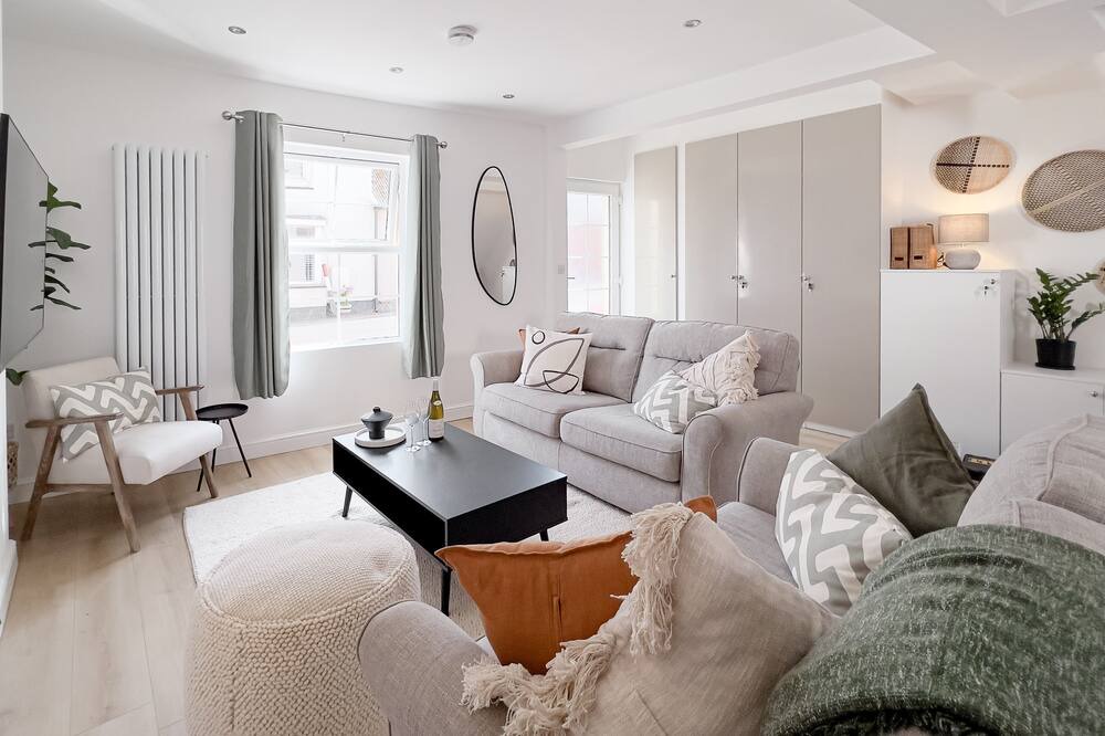 Photo of Livingroom in Budleigh Salterton