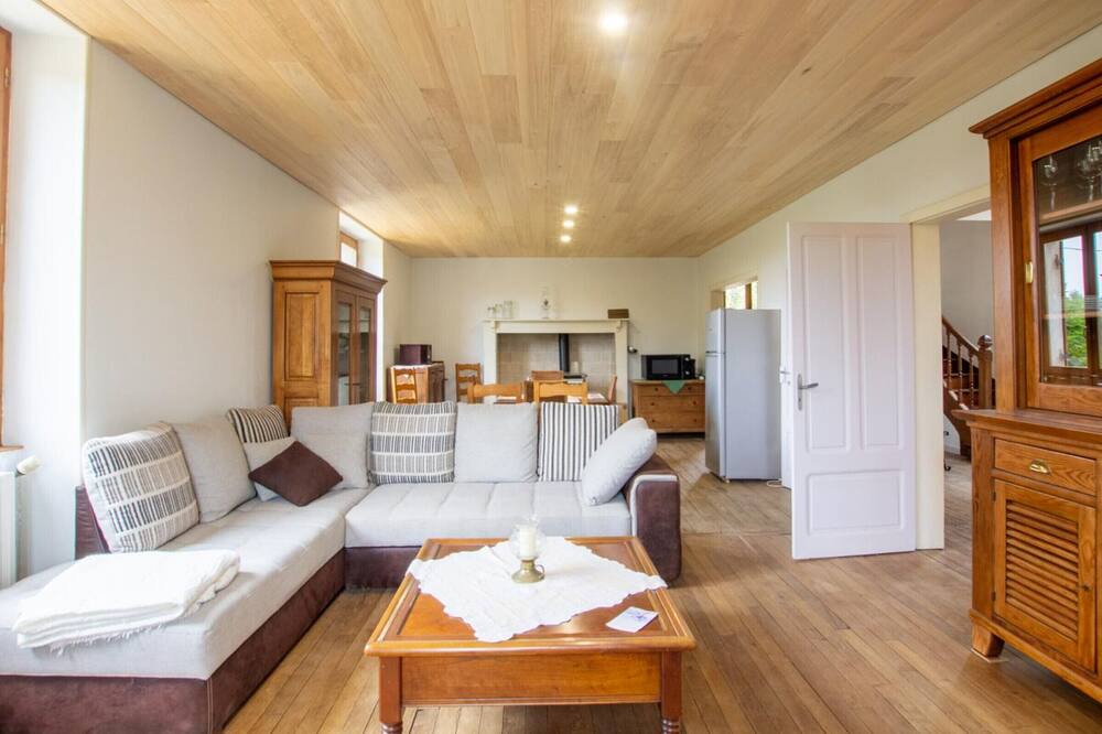 Photo of Livingroom in Chalais