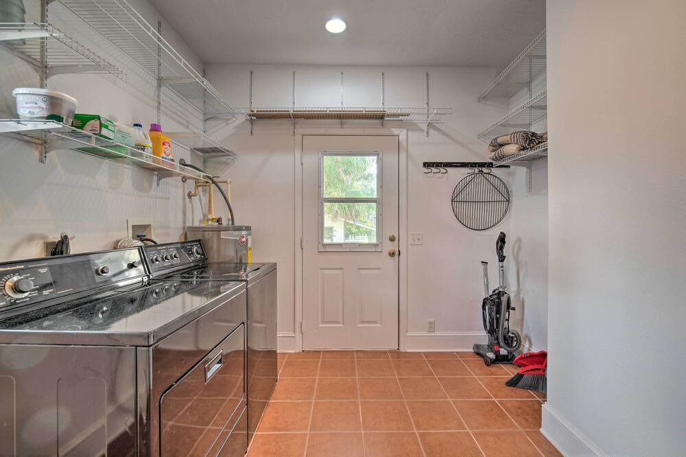 Photo of Bedroom in Yankeetown