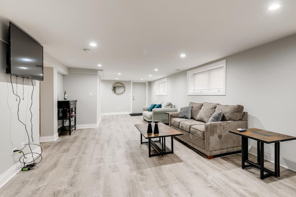 Photo of Livingroom in Roseland