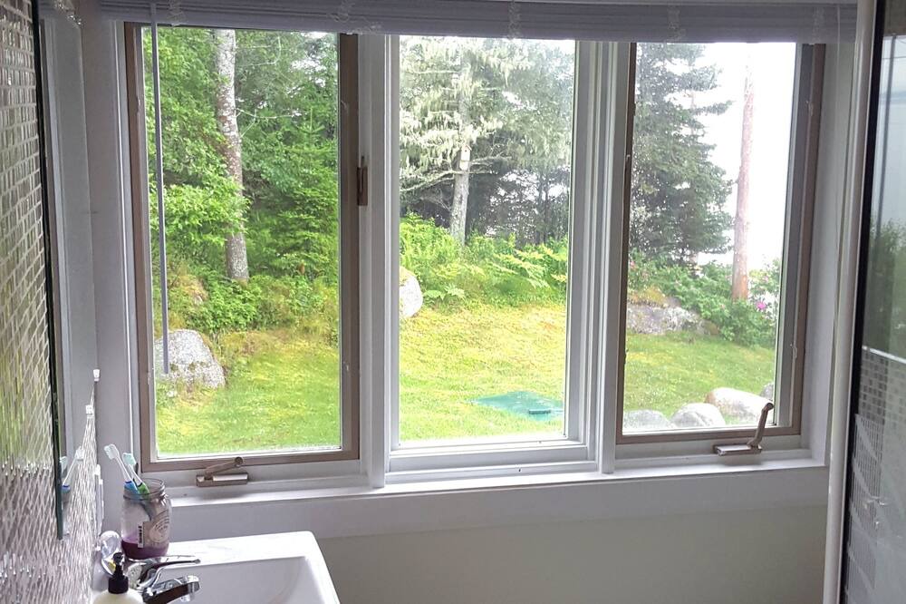 Photo of Bathroom in Upper Blandford