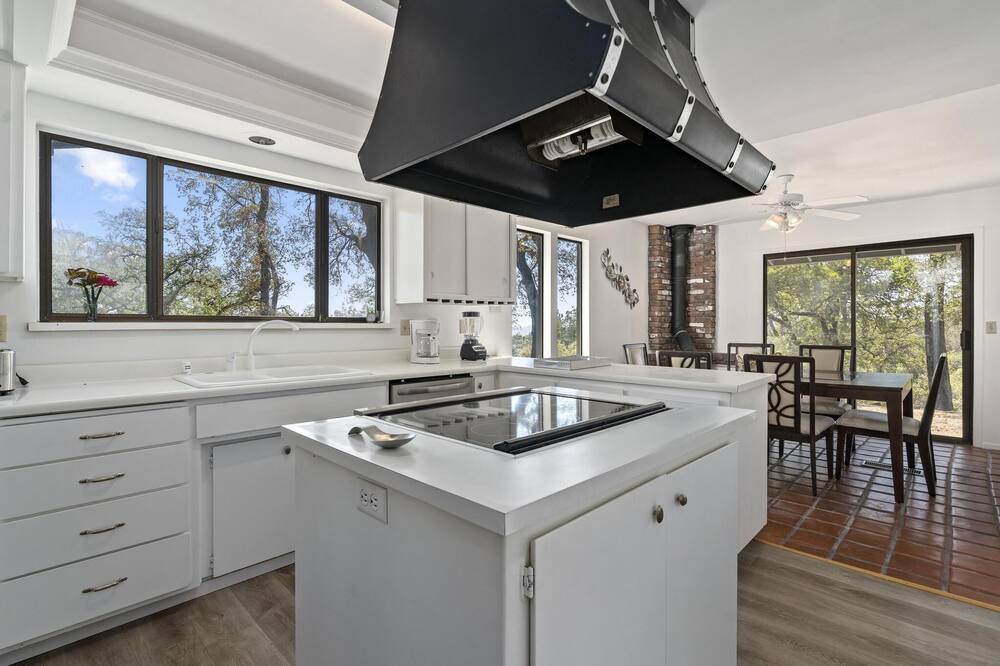 Photo of Kitchen in Rough and Ready