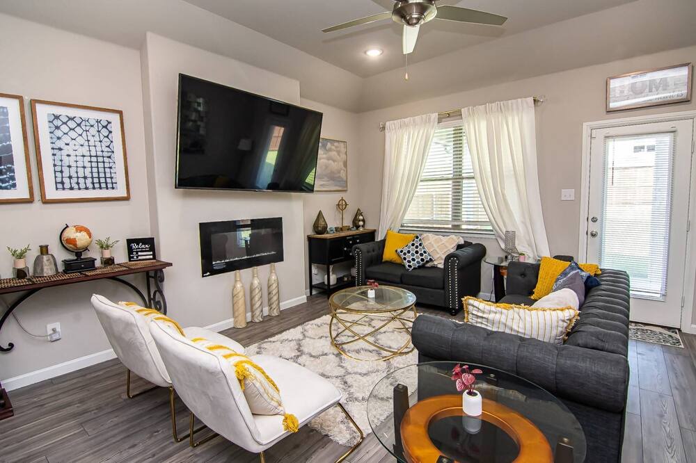 Photo of Bedroom in Royse City