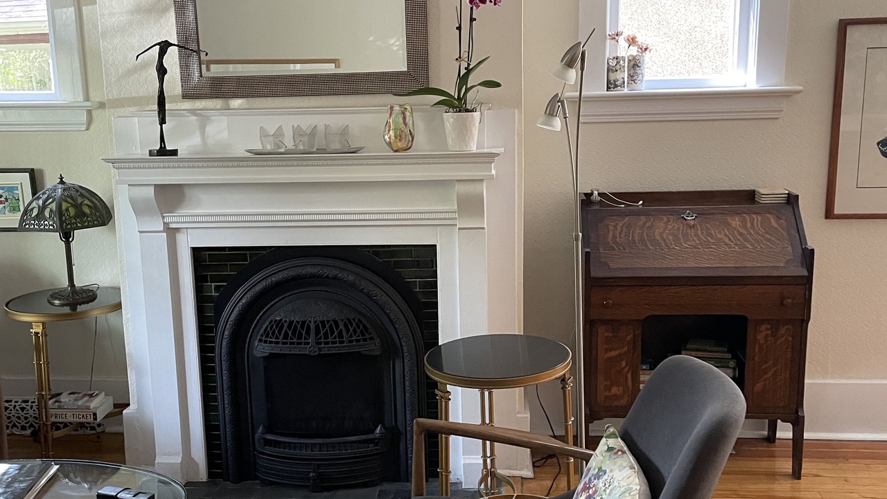 Photo of Livingroom in Saskatoon Downtown