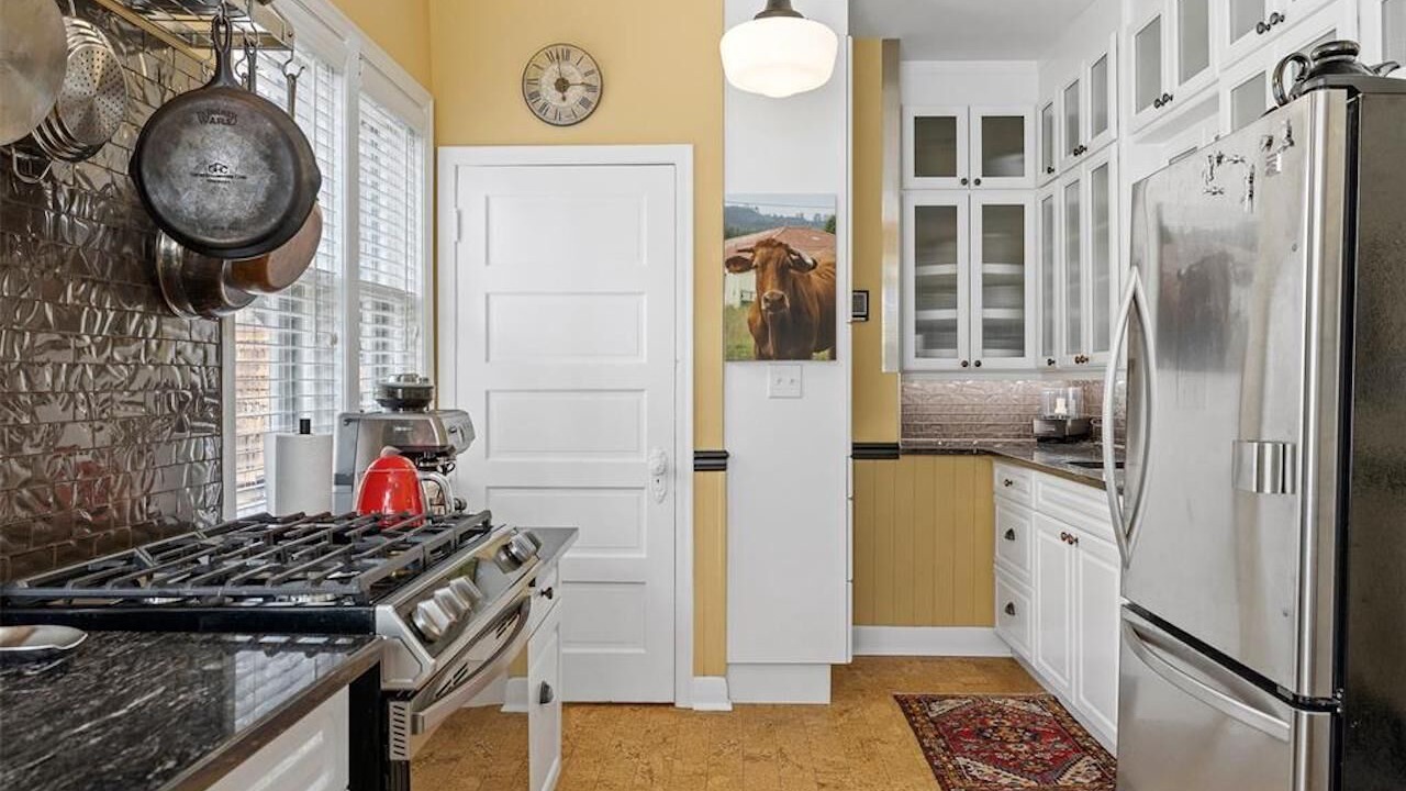 Photo of Kitchen in Saskatoon Downtown