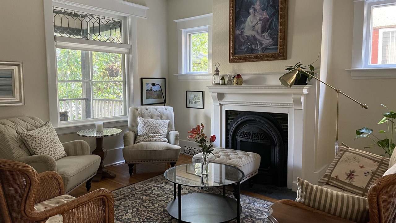 Photo of Livingroom in Saskatoon Downtown
