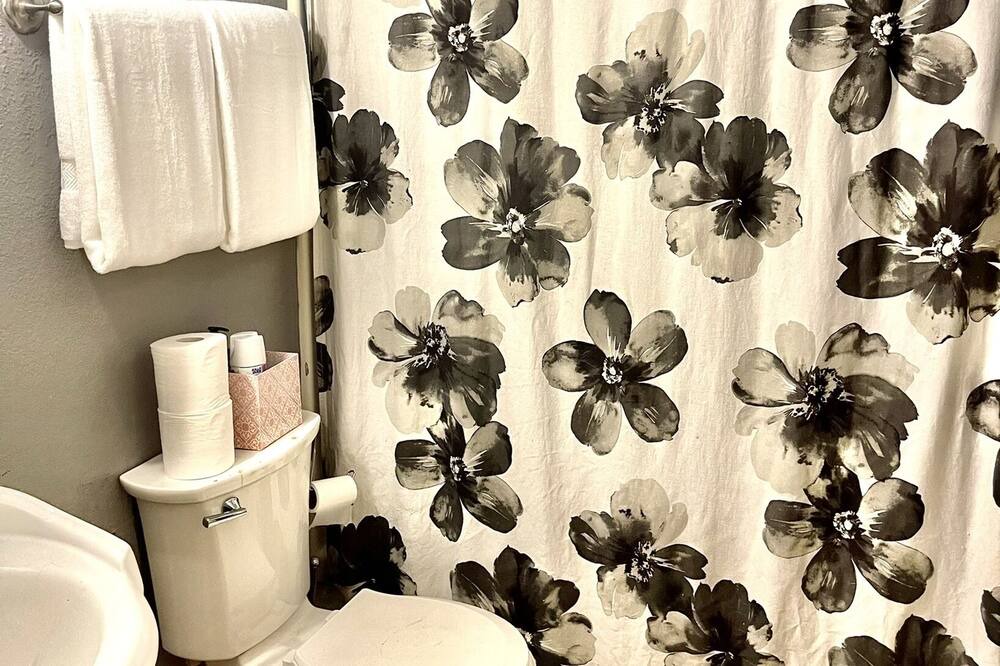Photo of Bathroom in White Mountains