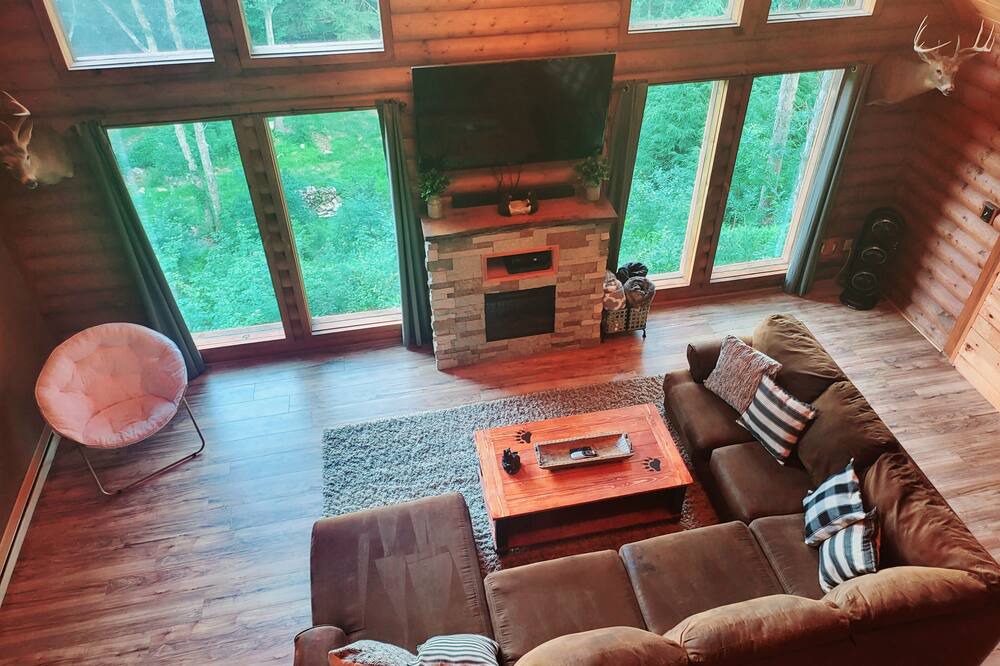 Photo of Livingroom in Stroudsburg