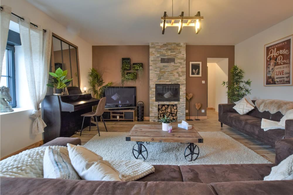 Photo of Bedroom in Le Gast